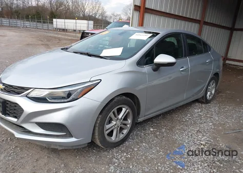 2018 Chevrolet Cruze Lt Auto z USA, uszkodzony, nr VIN 1G1BE5SM2J7196192